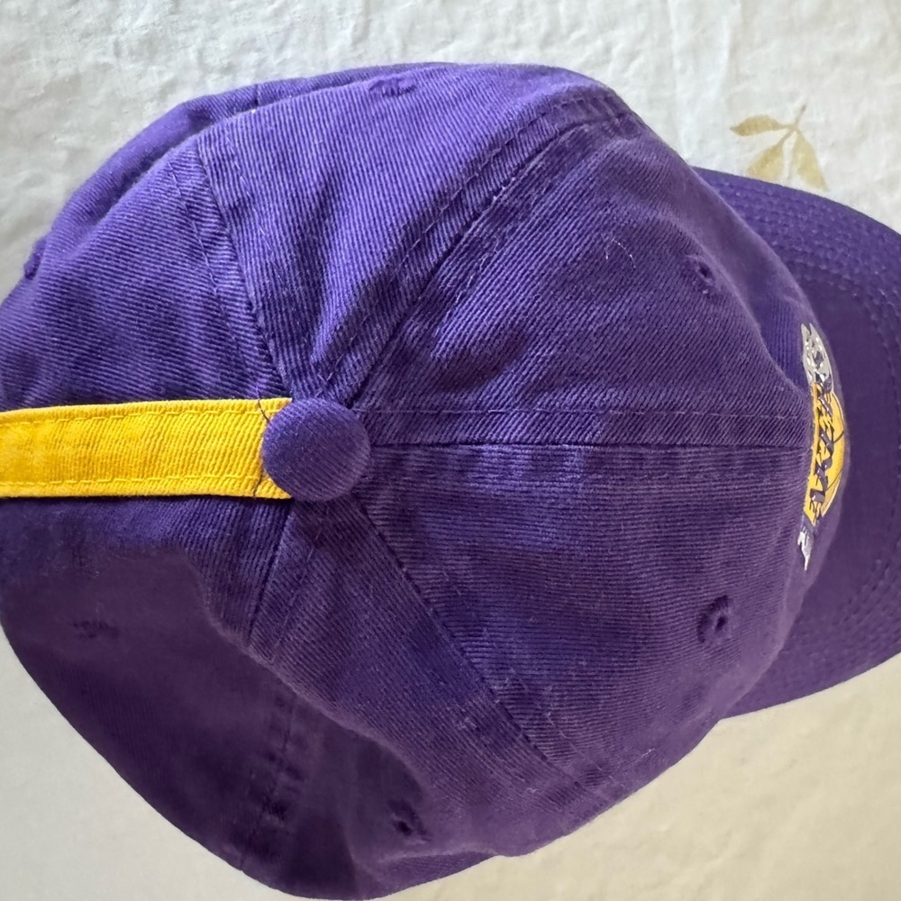 Los Angeles Lakers Hat Cap Brand NBA Basketball Hardwood Classics Purple‎ Small - Picture 6 of 11
